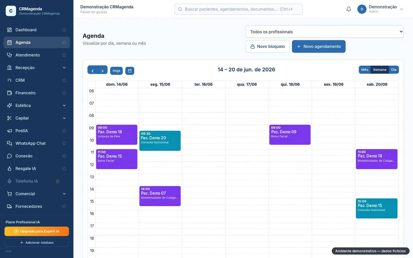 Tela da agenda semanal do CRMagenda com agendamentos coloridos por procedimento